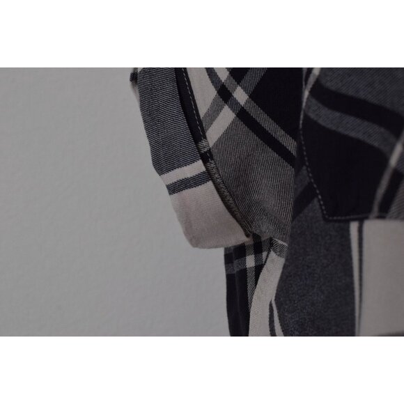 Jacks Girlfriend Womens Plaid Rayon Button Up Blouse Cuffed Sleeve‎ size M - Picture 11 of 13